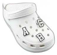 Dép lỗ Crocs trắng gắn charm — ảnh sản phẩm thật